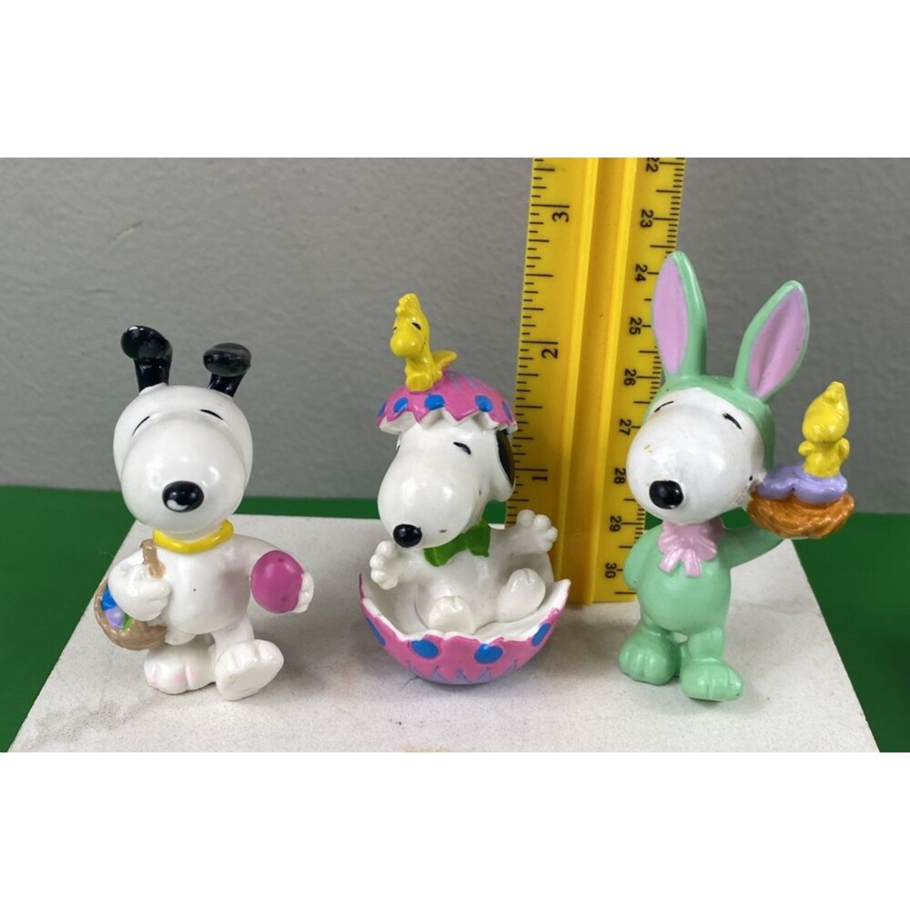 3 Vintage Peanuts Snoopy & Woodstock Easter PVC Figurines Cake Toppers